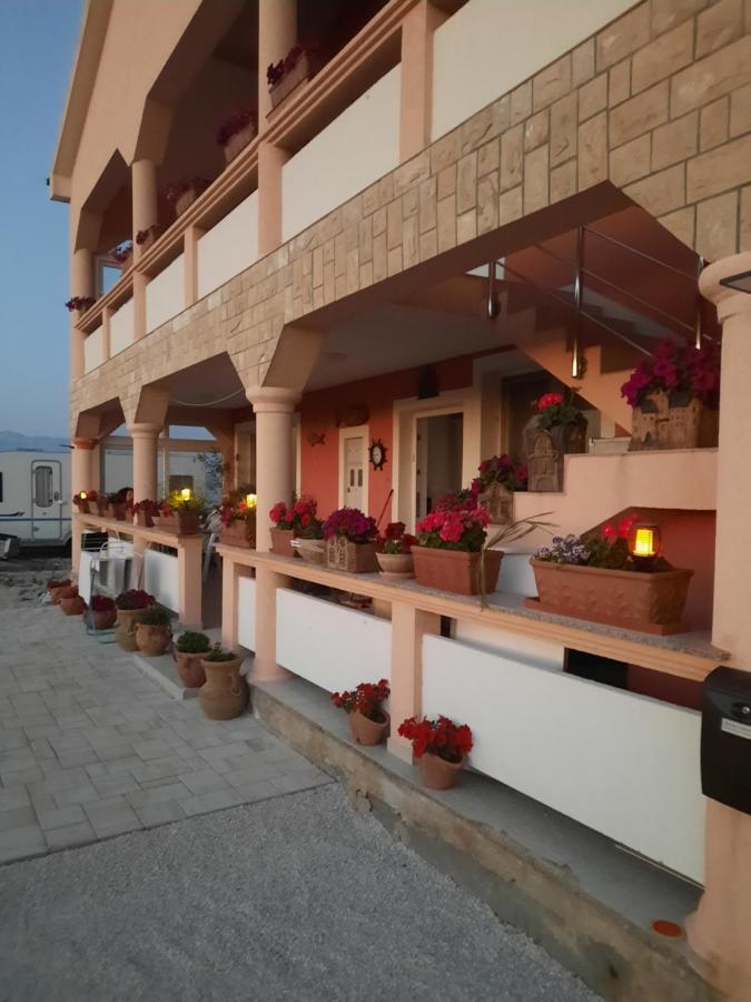 Penzion u Kapitána Vir Exterior foto